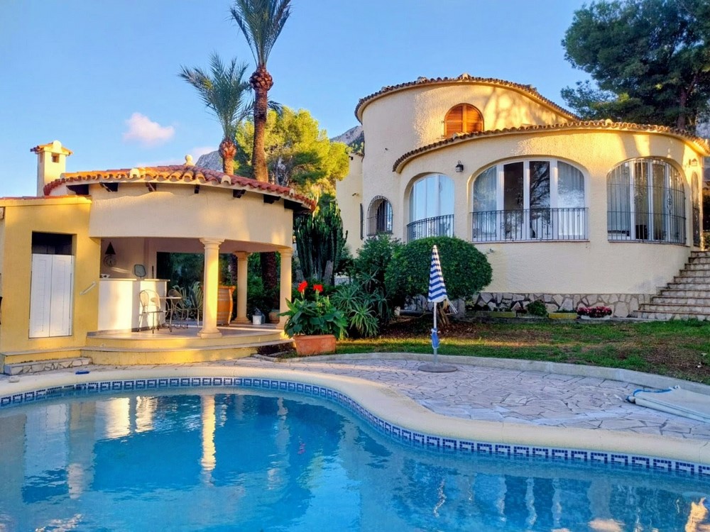 Villa in ruhiger Lage in Denia